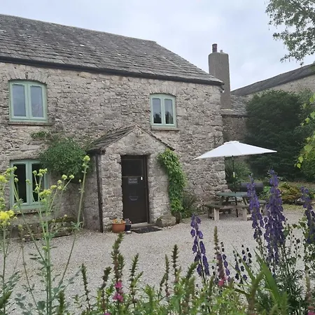 The Old Farmhouse, Yealand Redmayne, A Characterful In A Rural Setting Feriehus Beetham