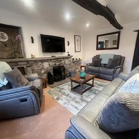 The Old Farmhouse, Yealand Redmayne, A Characterful In A Rural Setting Feriehus *