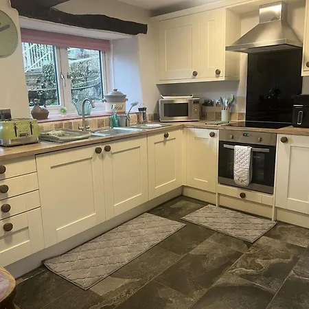 Holiday home The Old Farmhouse, Yealand Redmayne, A Characterful In A Rural Setting Beetham